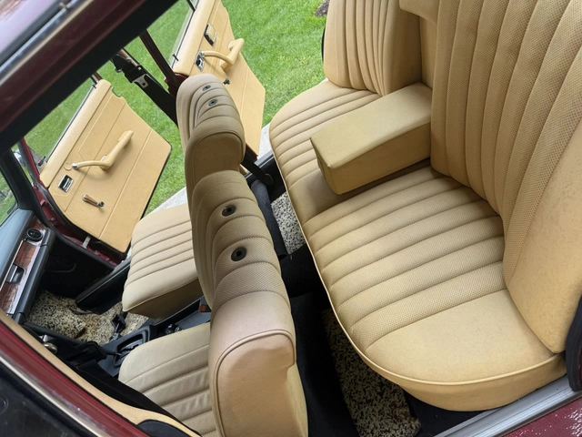 Mercedes-Benz W114 — фото 10